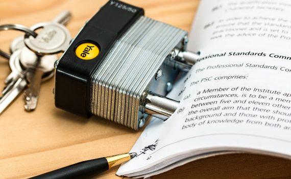 Cómo ahorrar en la renovación anual de los contratos